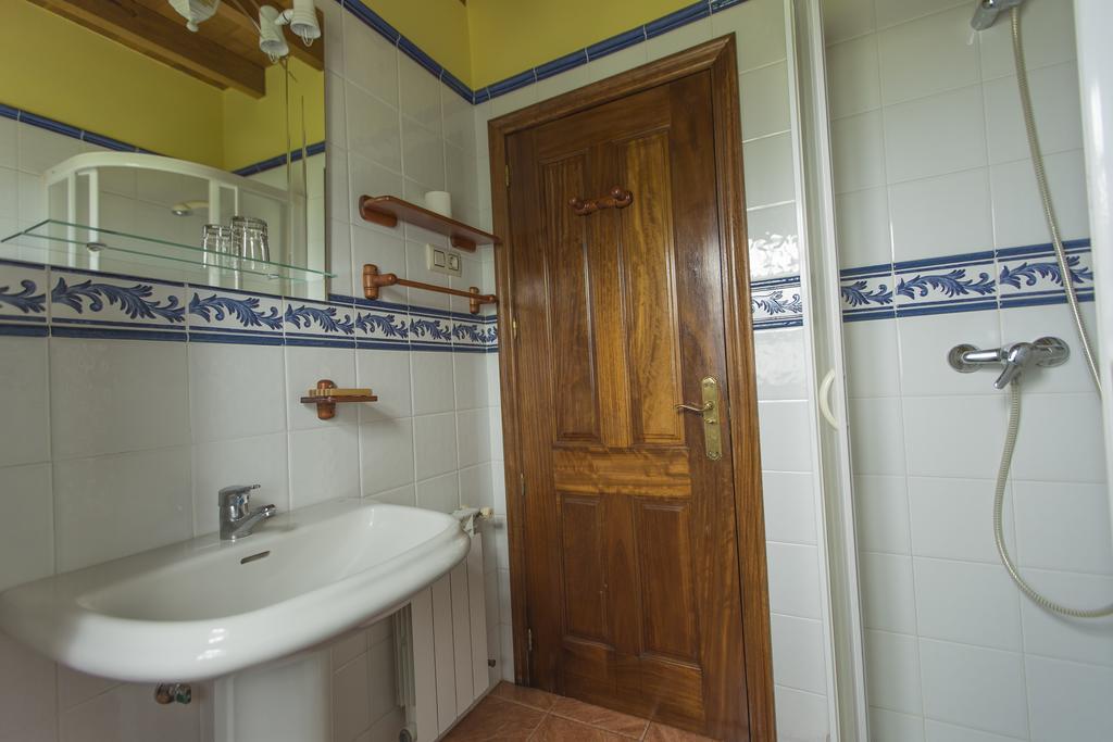 Casas Rurales Playa De Guadamia Llames de Pría エクステリア 写真