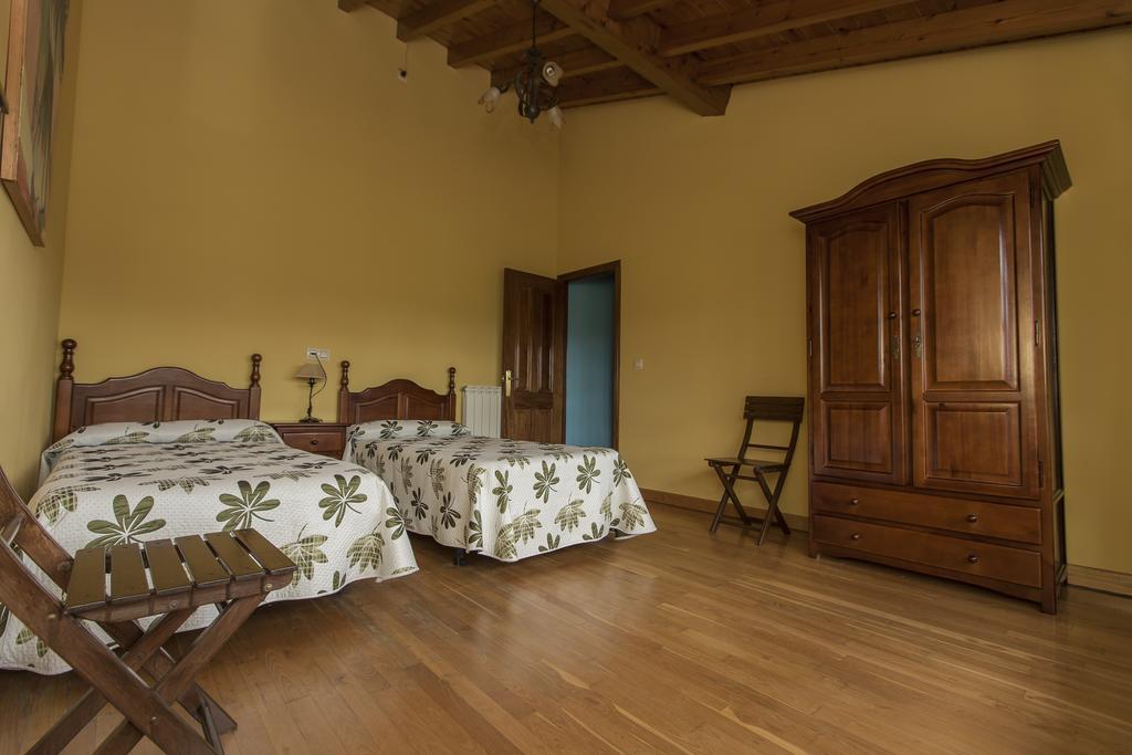 Casas Rurales Playa De Guadamia Llames de Pría エクステリア 写真