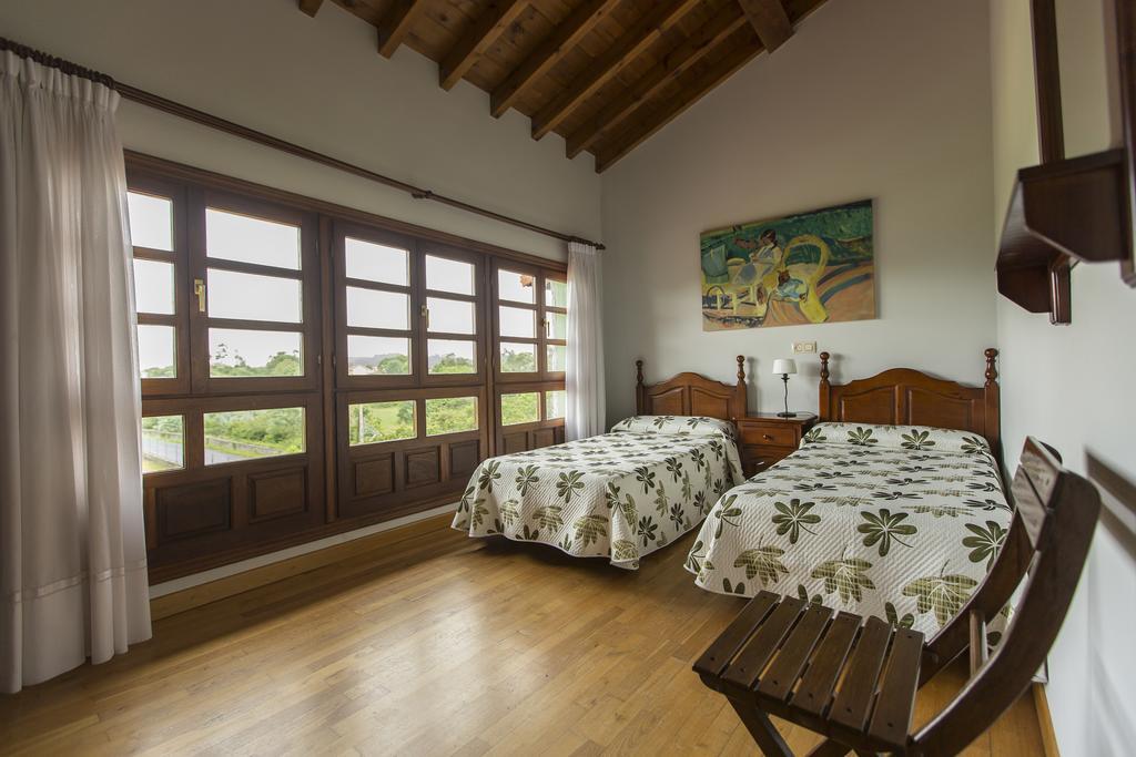 Casas Rurales Playa De Guadamia Llames de Pría エクステリア 写真
